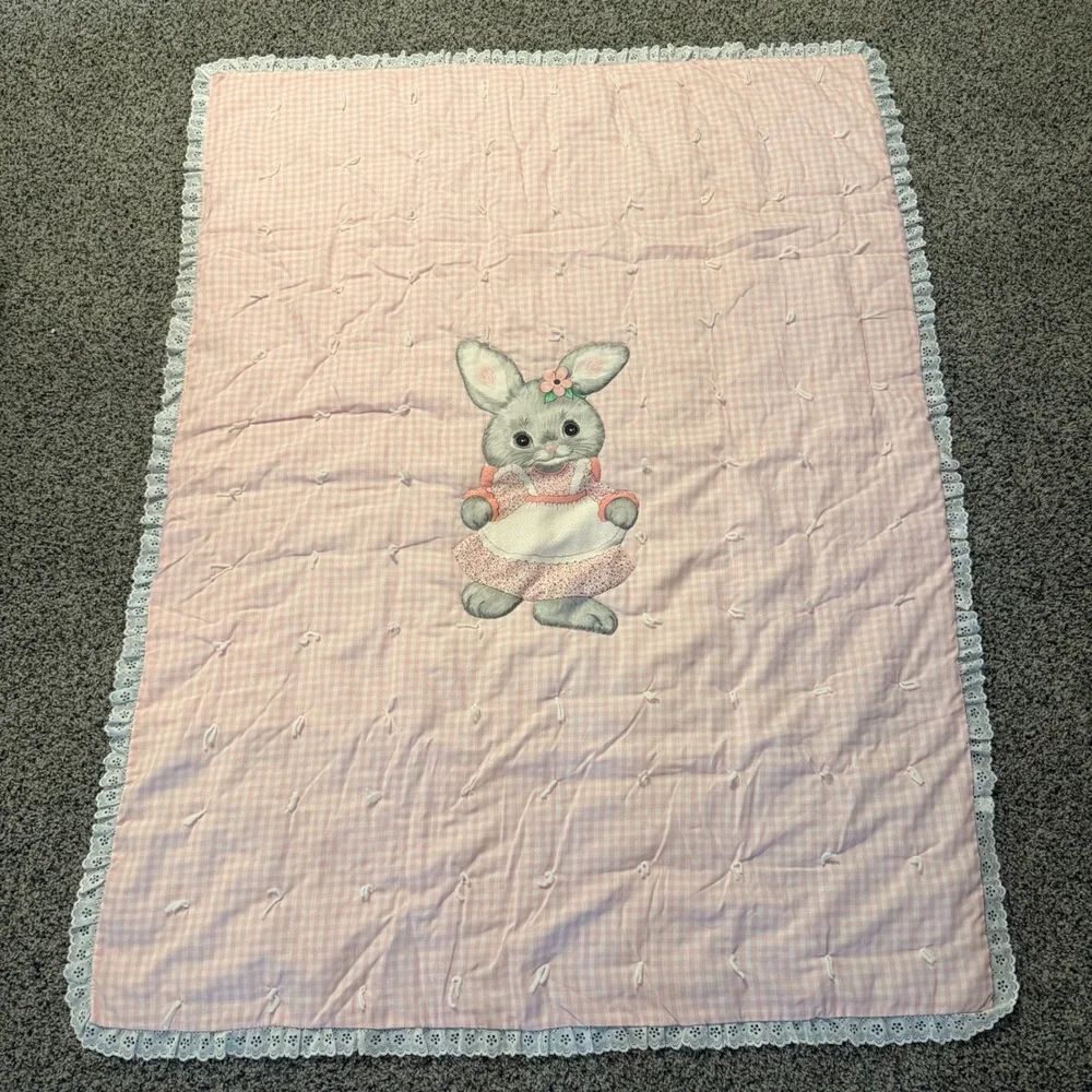 Vintage Pink‎ Gingham Bunny Rabbit Baby Quilt Eyelet Lace Trim Hand Tied Blanket
